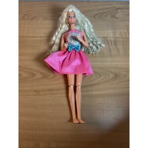 VTG Blonde Barbie In Fantasy Fashions Party Dress; Arms Move With Hips Dancing